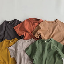 Cargar imagen en el visor de la galería, Camiseta Niños Manga Corta | Colores Vivos Verano 2026
