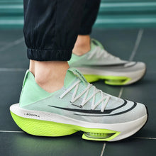 Cargar imagen en el visor de la galería, Zapatillas Running Carbon Plate Unisex | Amortiguación Shock-Absorbing
