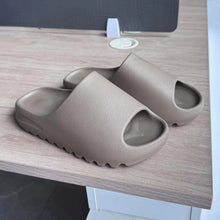 Cargar imagen en el visor de la galería, Chanclas EVA Unisex Suela Gruesa | Cómodas Antideslizantes Verano
