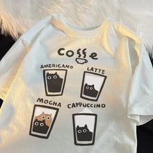 Cargar imagen en el visor de la galería, Camiseta Gato Retro Americano Unisex | Pareja Harajuku Y2K Verano
