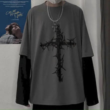 Cargar imagen en el visor de la galería, Camiseta Manga Larga Hip-Hop Cruz de Espinas | Estilo Y2K
